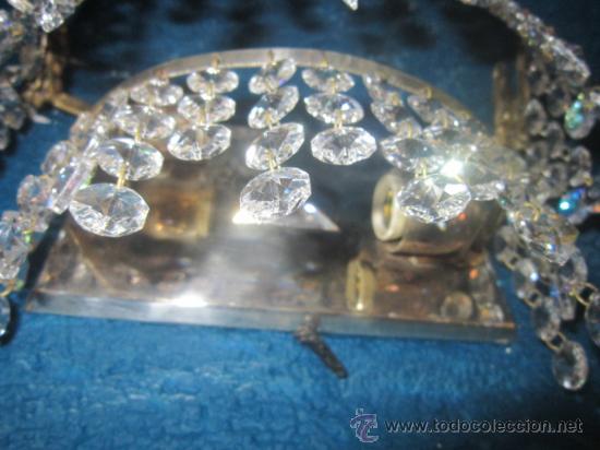 Antigüedades: Bonito aplique en metal plateado con cristales. - Foto 3 - 32210375